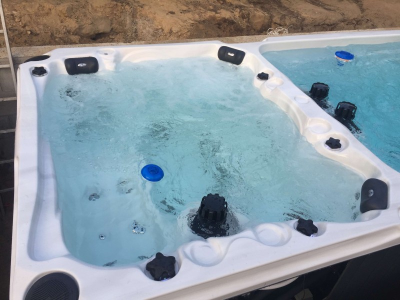 Outdoor Whirlpool Installation – Bild 2